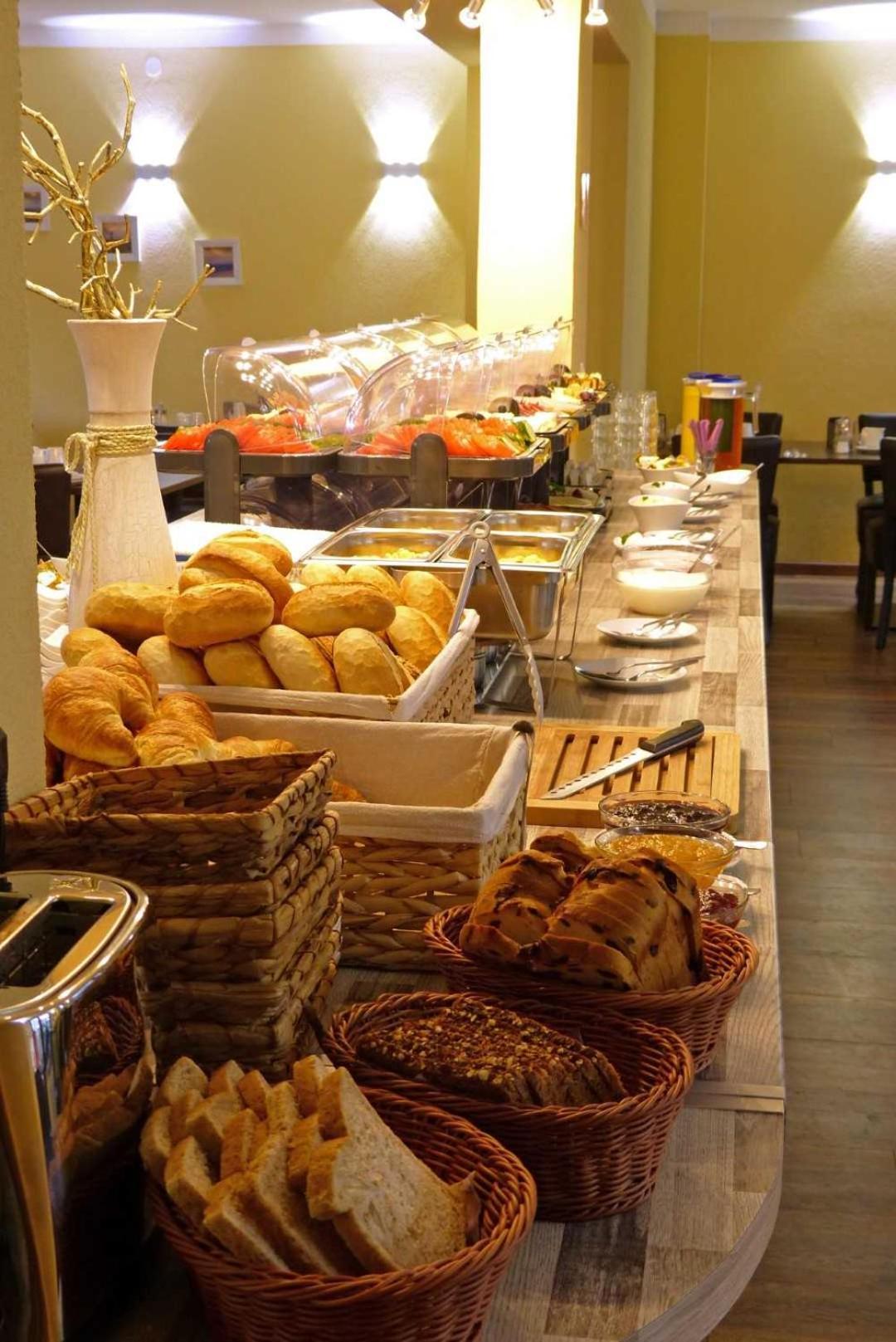 קושהאבן Hotel Zur Seerobbe מראה חיצוני תמונה