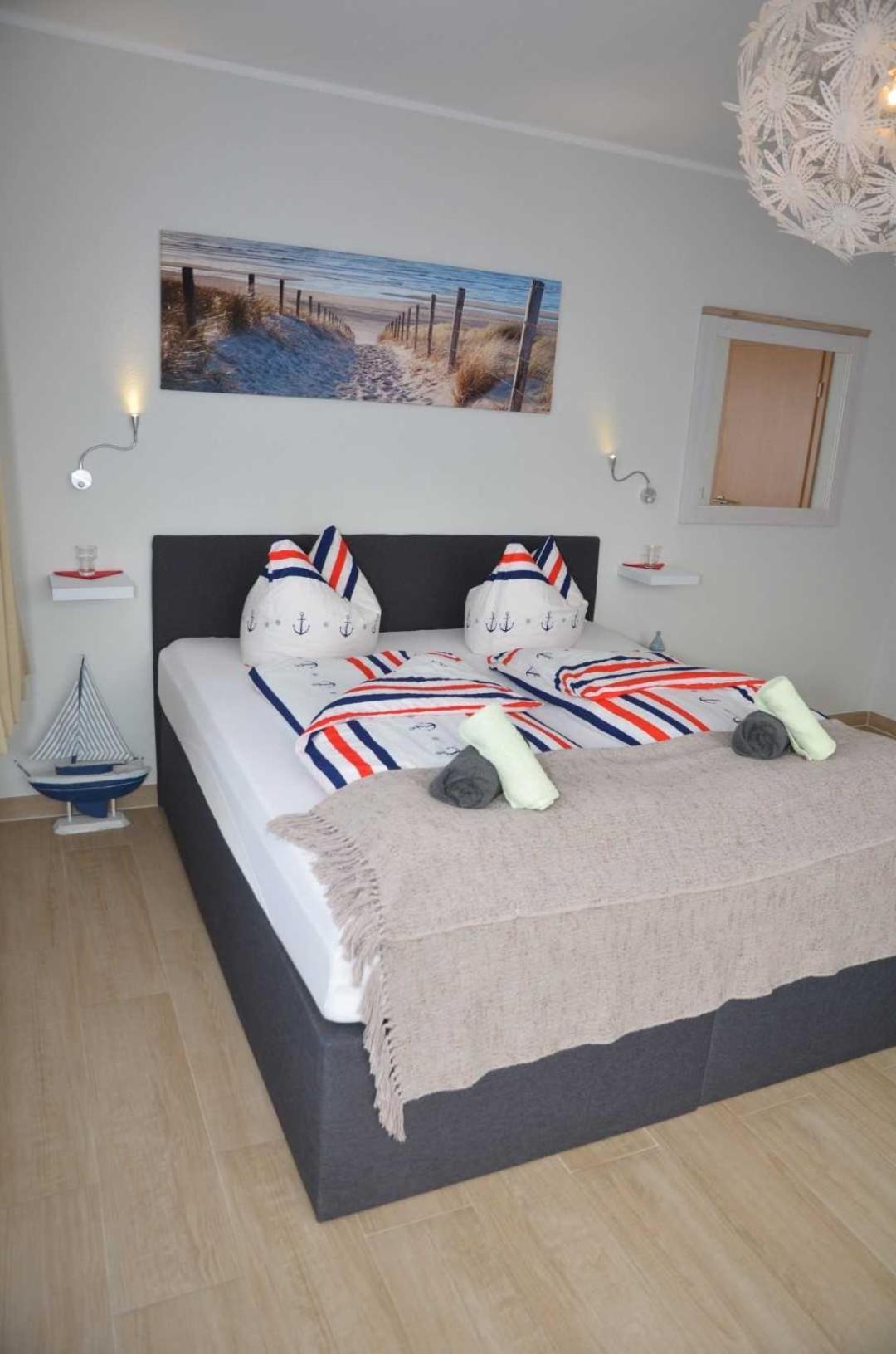 קושהאבן Hotel Zur Seerobbe מראה חיצוני תמונה