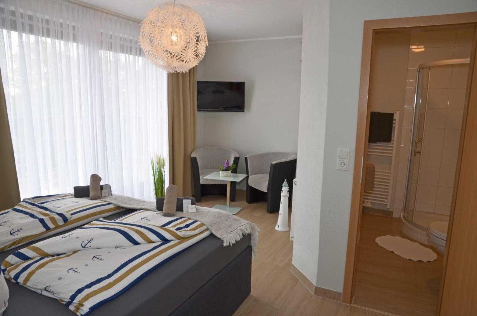 קושהאבן Hotel Zur Seerobbe מראה חיצוני תמונה